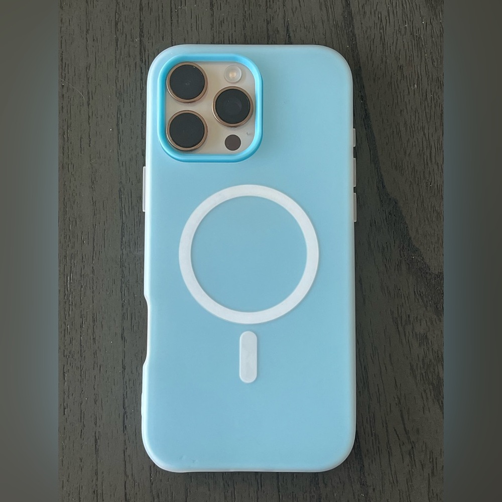 Sky Blue Phone Case with MagSafe Compatibility